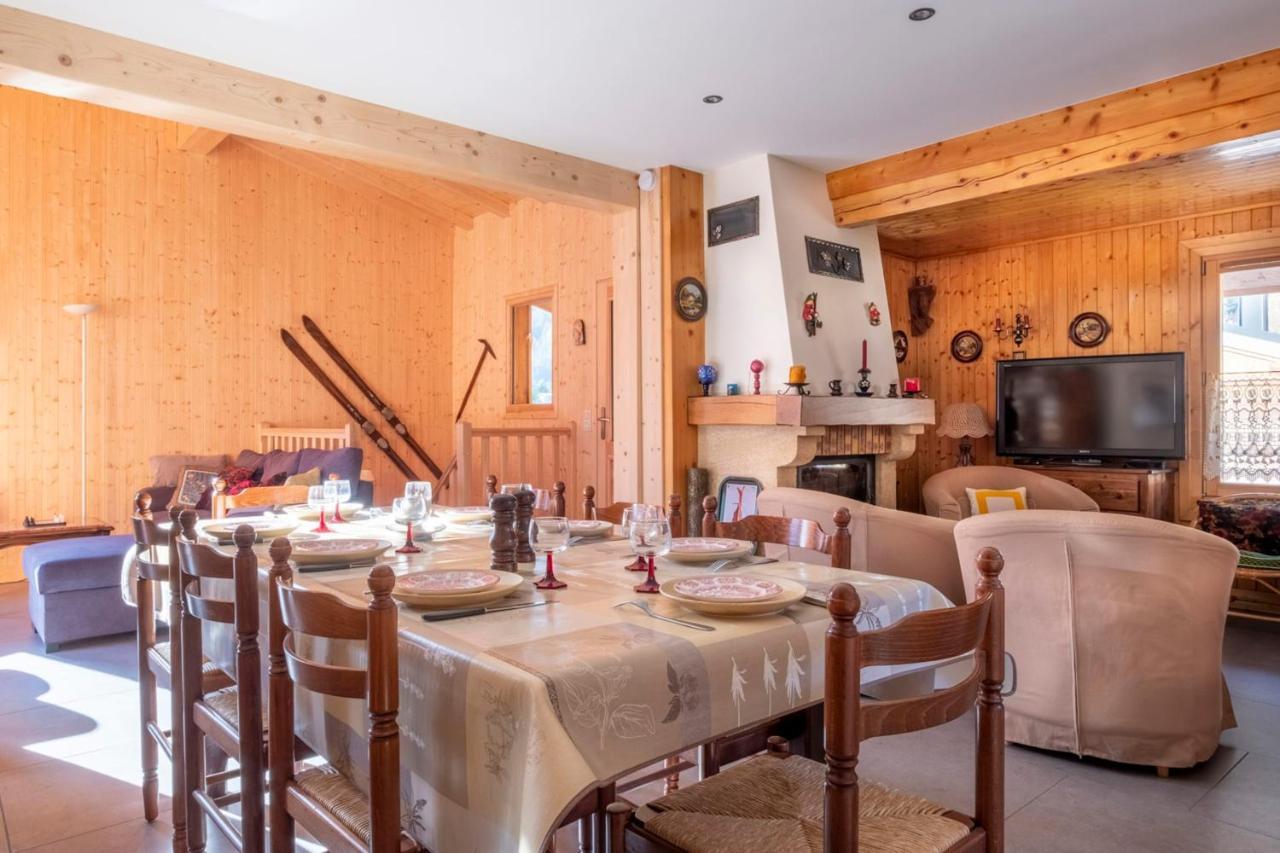 Family Cottage With Balcony In Chamonix Exterior foto