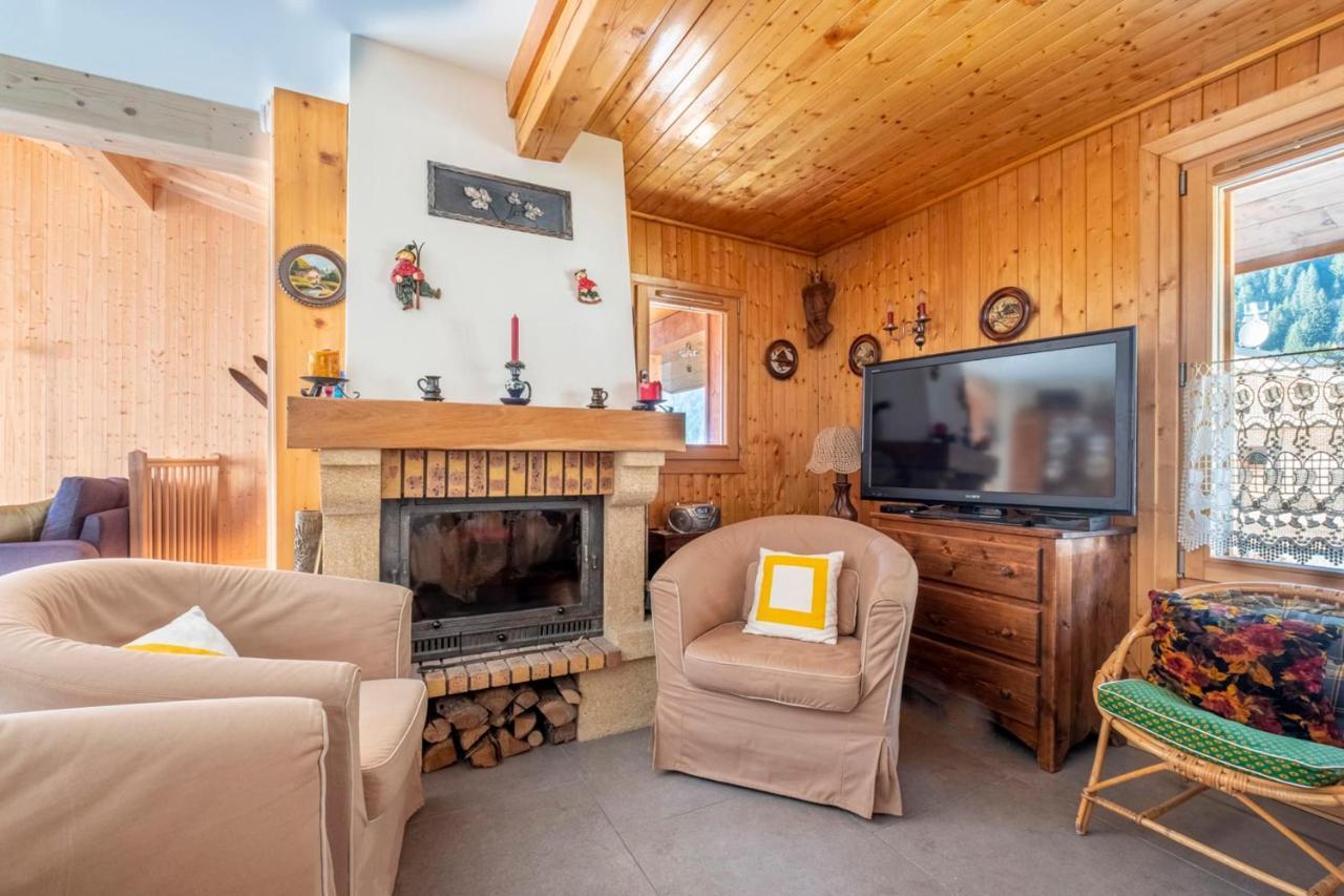 Family Cottage With Balcony In Chamonix Exterior foto