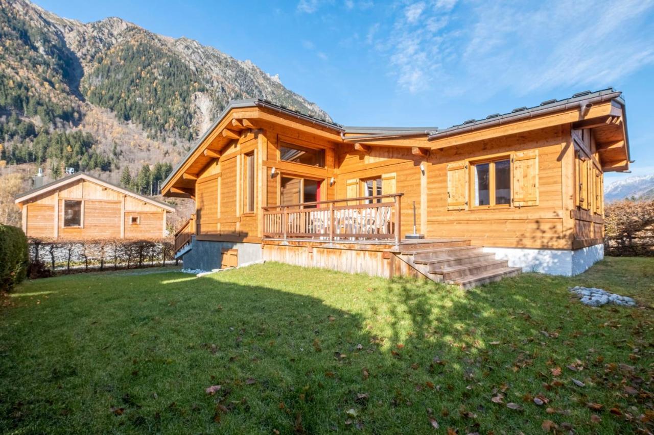 Family Cottage With Balcony In Chamonix Exterior foto